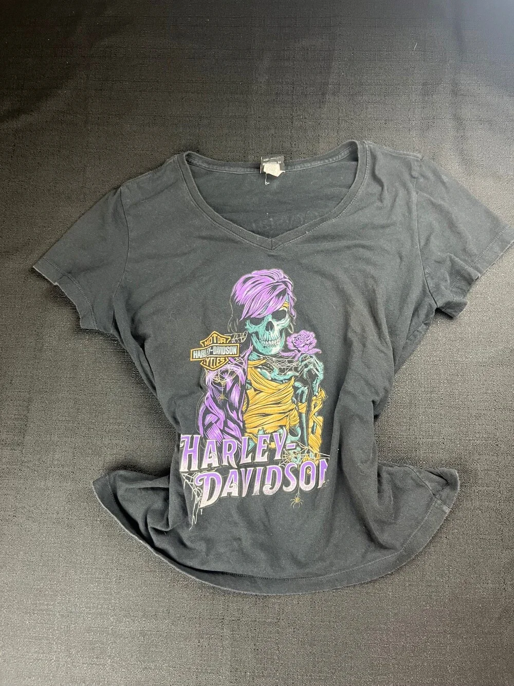 Harley-Davidson Large Black Cotton V-Neck T-Shirt Skeleton Graphic